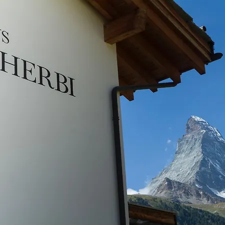 Apartament Herbi *